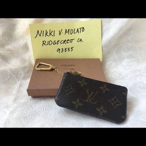guarantee authentic  louis vuitton coinpurse/cless